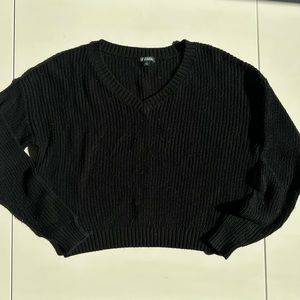 Black Cropped V-Neck Wild Fable Sweater, Size M